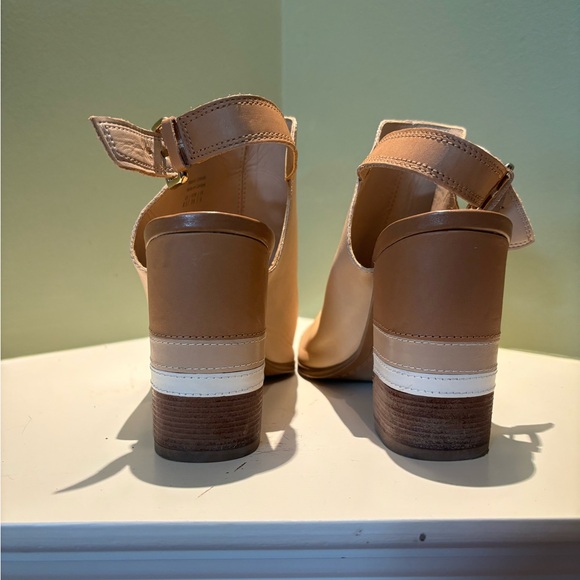 ALDO, nude coloured leather shoe with 4” block multicoloured heel. Size US 8.5 - Picture 5 of 8